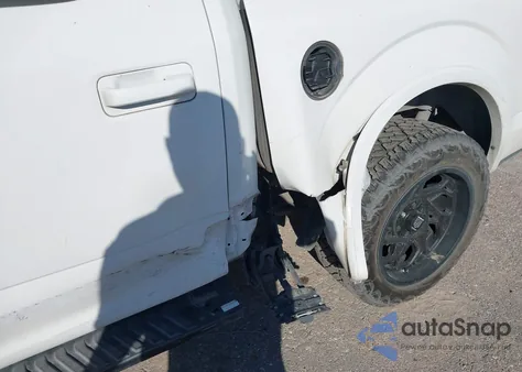 2015 Ford F-150 Lariat z USA, uszkodzony, nr VIN 1FTEW1CG1FFA33744